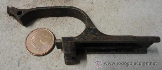 Militaria: Pieza de arma corta - Foto 1