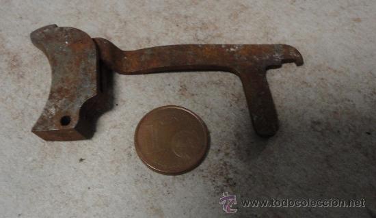 Militaria: Pieza de arma corta - Foto 1