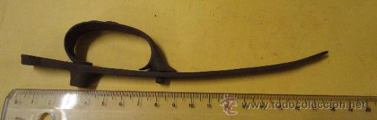 Militaria: Guardamonte de escopeta - Foto 1