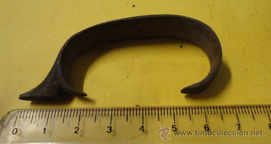 Militaria: Guardamonte de escopeta - Foto 1