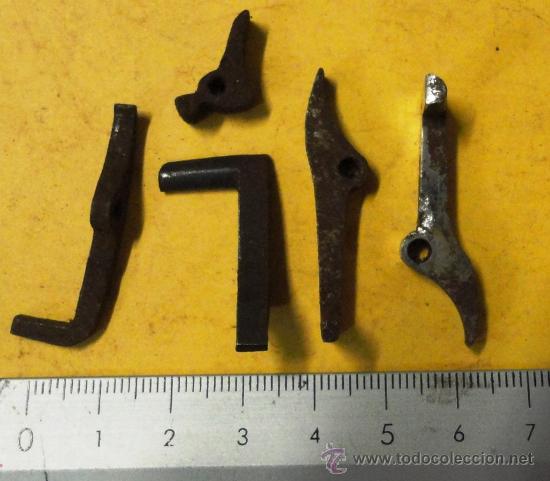 Militaria: Lote de 5 fiadores - Foto 1