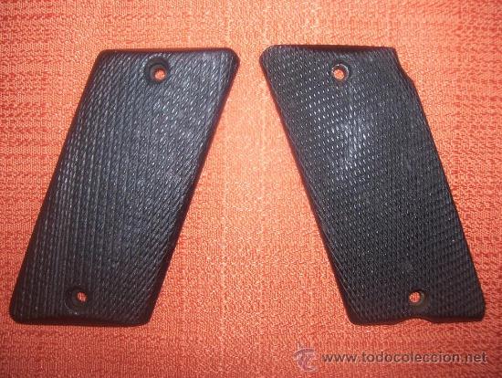 Militaria: Cachas de Steyr 1908/34 madera cuadrillada - Foto 1