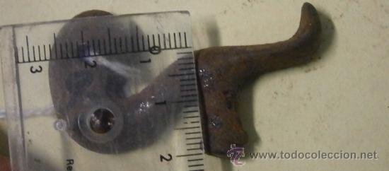 Militaria: Martillo de escopeta suelto - Foto 3