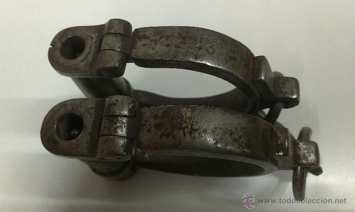 Militaria: ANTIGUOS GRILLETES - Foto 5