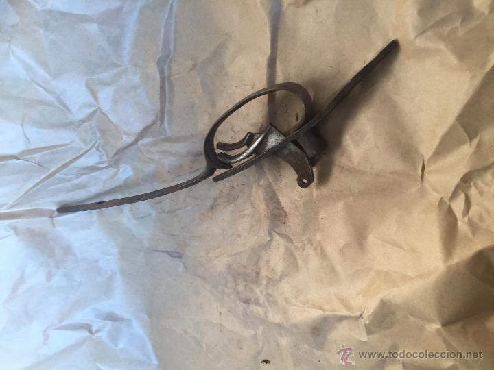 Militaria: GARDAMANOS LOTE 3 - Foto 5