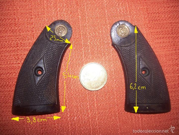 Militaria: Cachas revolver Eibarres marcaje EA - Foto 3