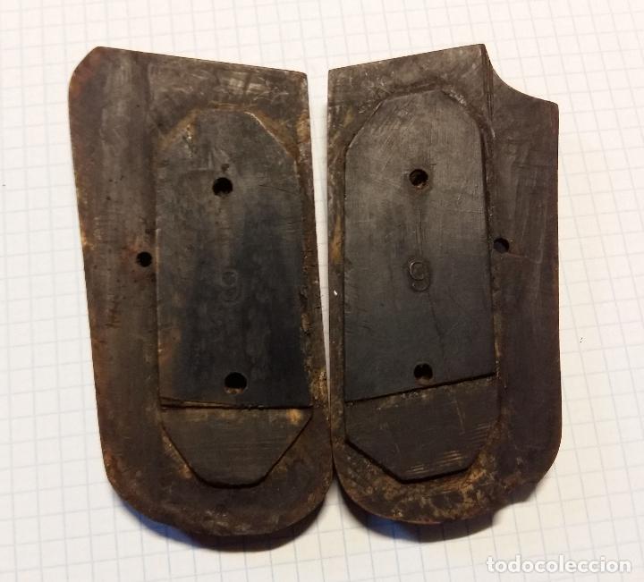 Militaria: Pareja de cachas FN - Foto 2