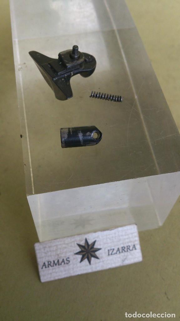 Militaria: COLT PYTHON, PESTILLO DE CIERRE Y PIST&Oacute;N DEL PESTILLO,PIEZAS ORIGINALES - Foto 3