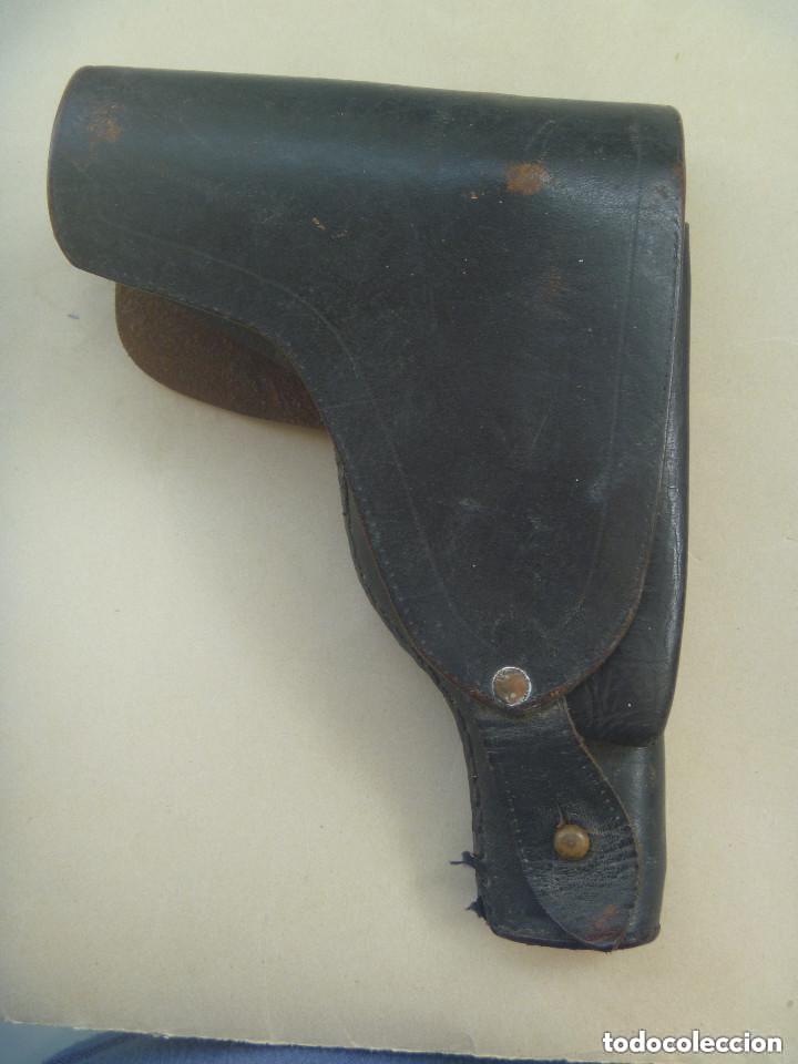 Militaria: FUNDA DE PISTOLA DE LA GUARDIA CIVIL Y POLICIA ARMADA CON PORTACARGADOR . ANTIGUA.