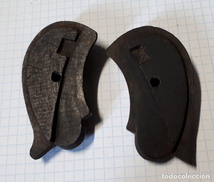 Militaria: Cachas - Foto 2