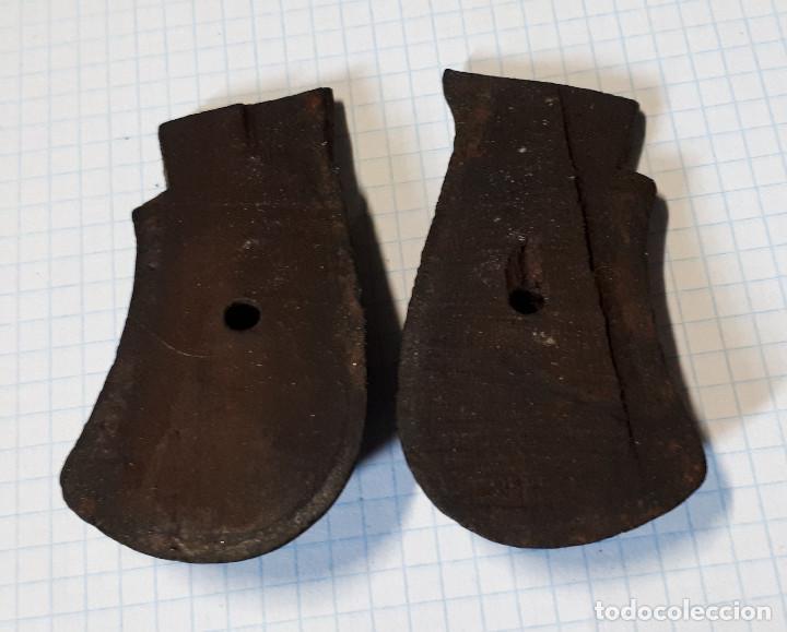 Militaria: Cachas - Foto 2