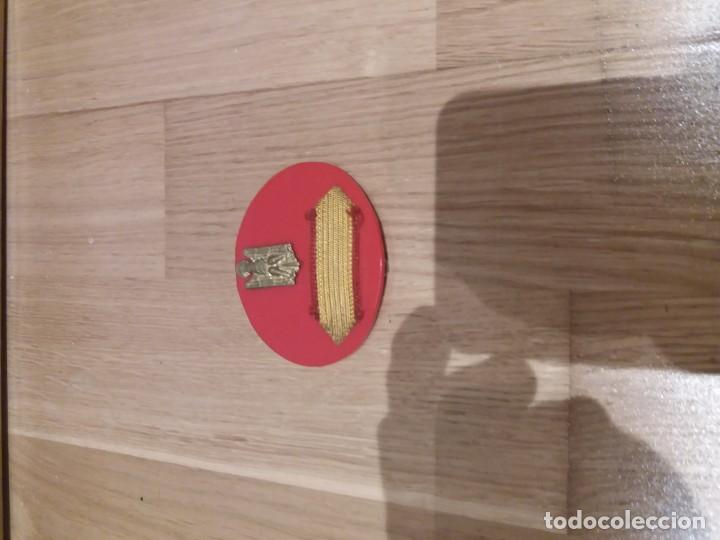 Militaria: Galleta Polic&iacute;a. - Foto 2
