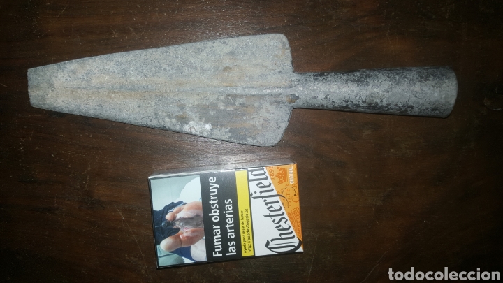 Militaria: punta de lanza de metal - Foto 1