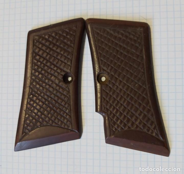 Militaria: Cachas de pistola - Foto 1