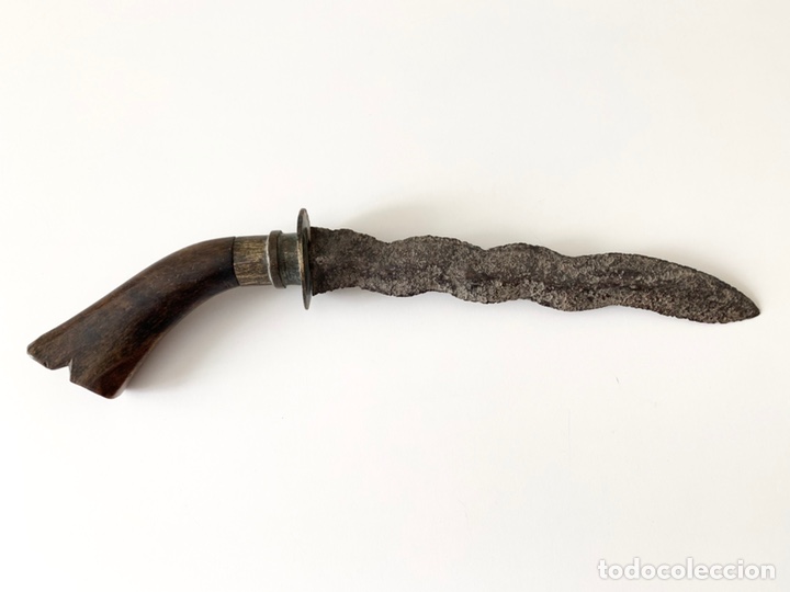 Militaria: Daga ondulada muy rara - Foto 2