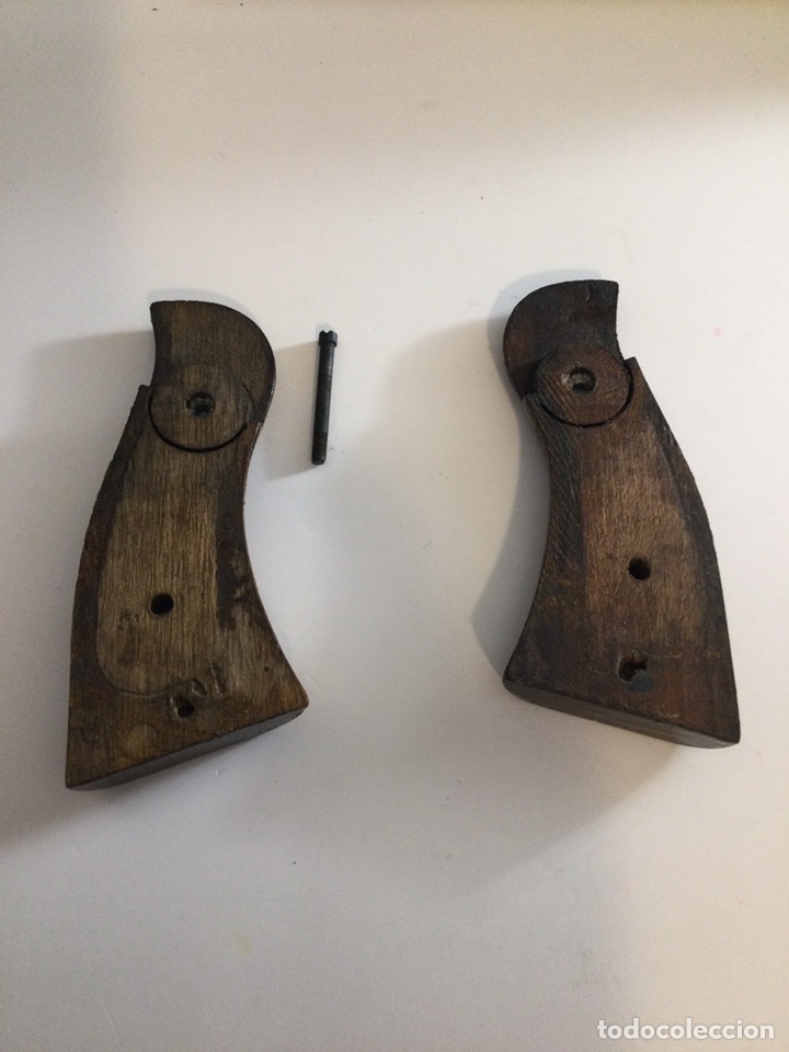 Militaria: Cachas rev&oacute;lver Llama - Foto 2