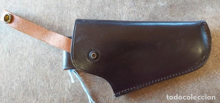 Militaria: Funda de cuero marr&oacute;n, 15 cm - Foto 1