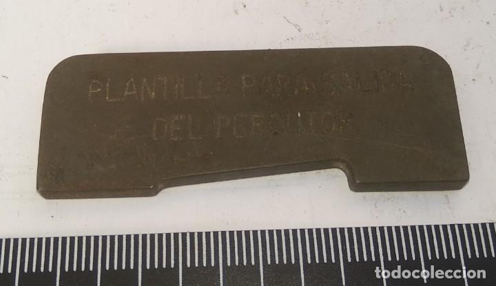 Militaria: regleta salida percutor mauser - Foto 3