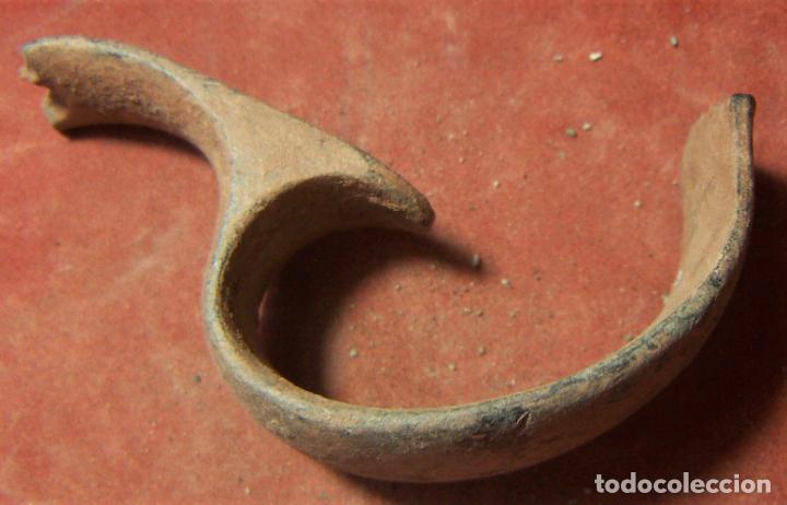 Militaria: Antiguo guardamontes - Foto 1