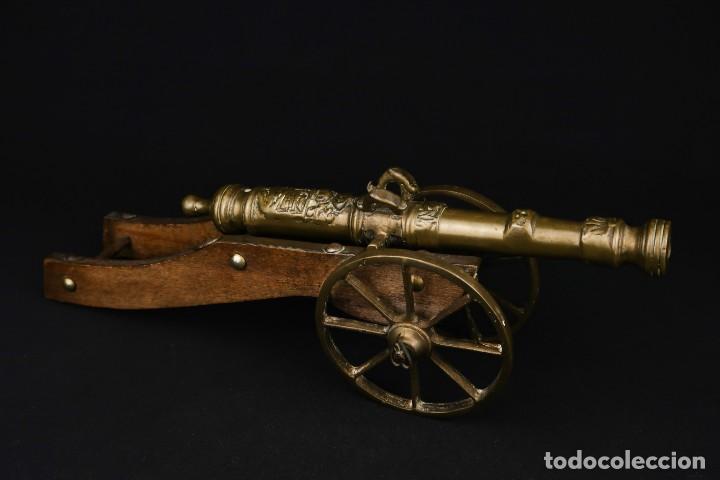Militaria: Antiguo Ca&ntilde;&oacute;n de Bronce - Foto 2