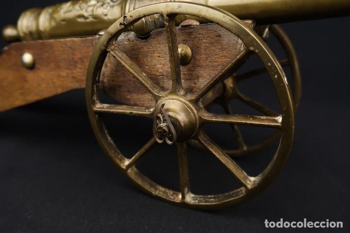 Militaria: Antiguo Ca&ntilde;&oacute;n de Bronce - Foto 3