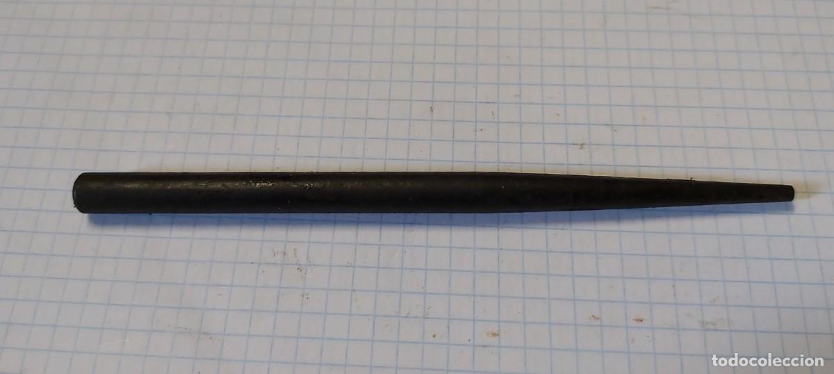 Militaria: Punz&oacute;n de ZB37 - Foto 1
