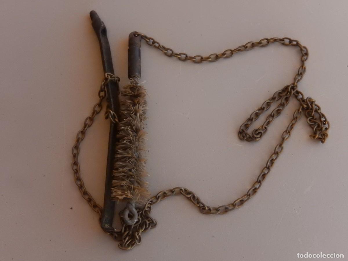 Militaria: Feminela de limpieza con extractor. Sin m&aacute;s datos. - Foto 8