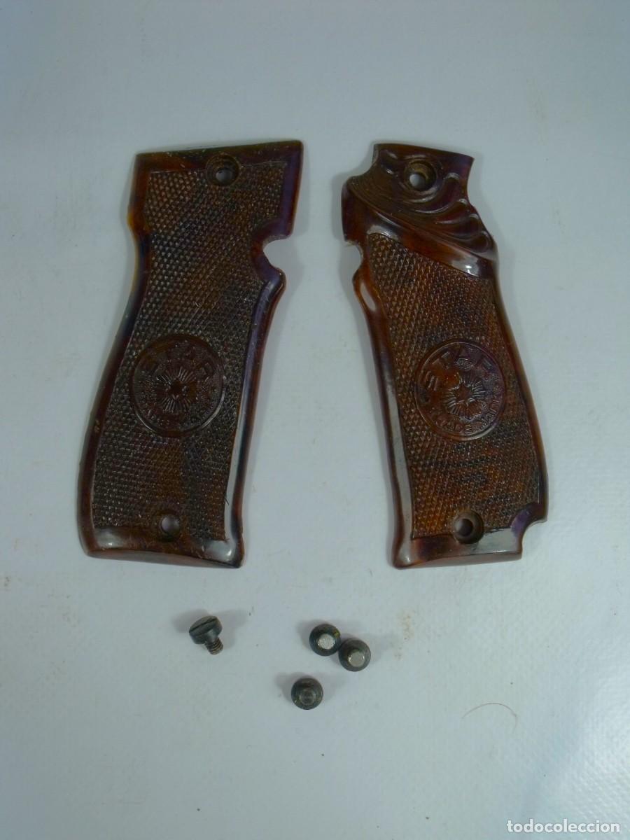 Militaria: CACHAS PISTOLA STAR S, SS, SUPER S DE 9 MM CORTO Y SI SIS DE 7,65 MM 4 TORNILLOS ORIG. MARRON OSCURO