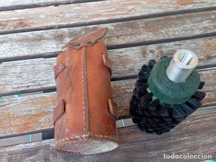 Militaria: CEPILLO LIMPIEZA PARA CA&Ntilde;ON EJERCITO ESPA&Ntilde;A. - Foto 1