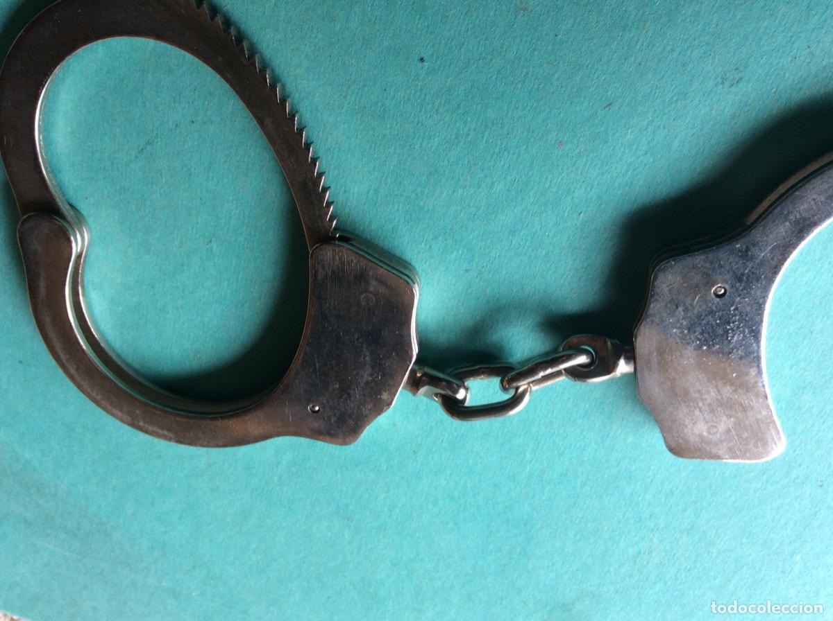 Militaria: ESPOSAS GRILLETES SIN LLAVE - Foto 5