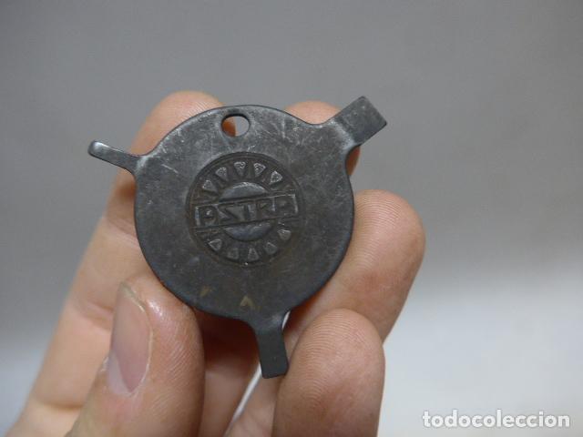 Militaria: Antigua llave de Astra, original. - Foto 2