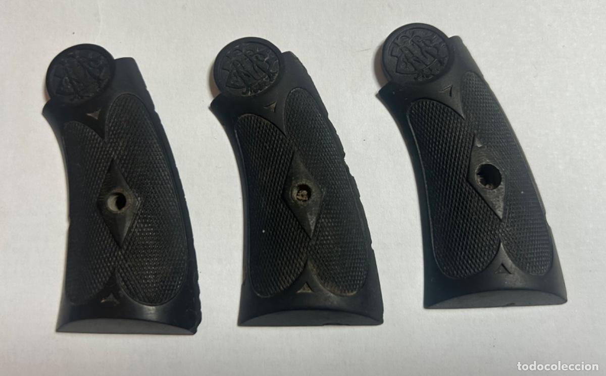 Militaria: Lote de 3 cachas T A C - Foto 1