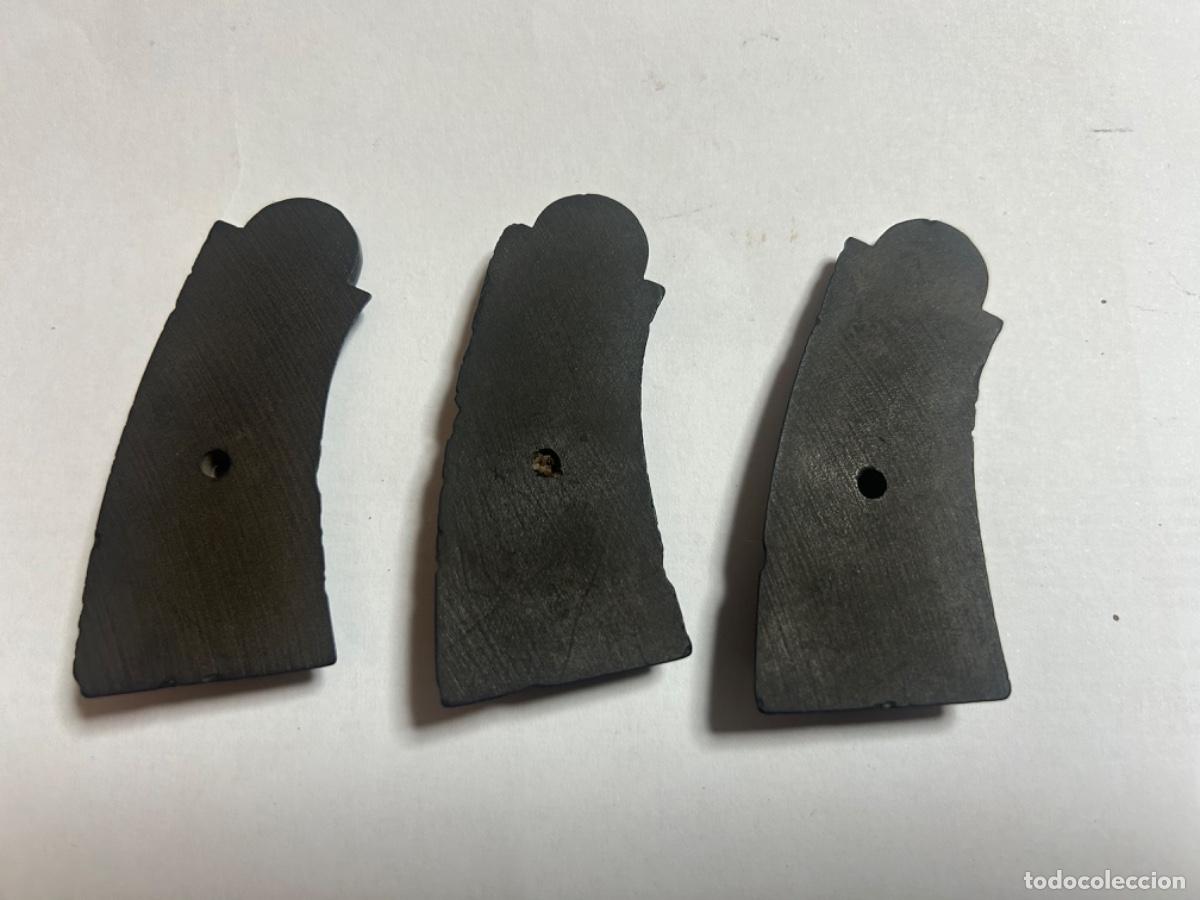 Militaria: Lote de 3 cachas T A C - Foto 2