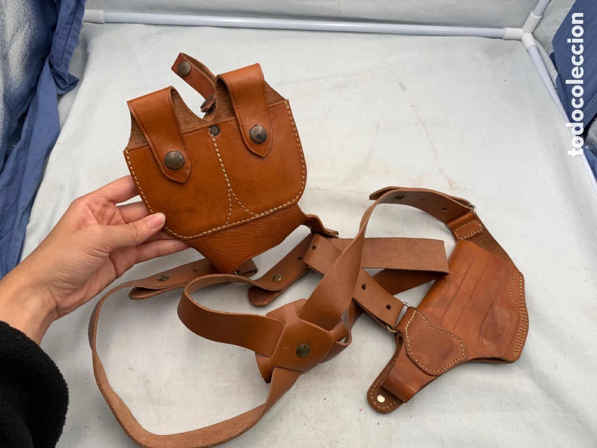Military Antiques: FUNDA PISTOLA SOBAQUERA CON PORTA CARGADORES PISTOLERA