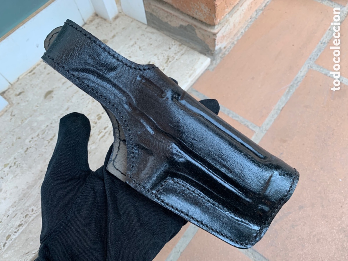 Military Antiques: FUNDA PISTOLA DE CUERO