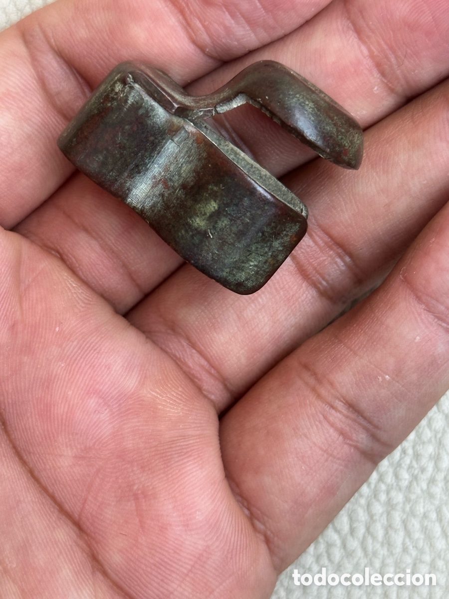 Militaria: ANTIGUO TAPABOCAS CUBREPUNTO DE LATON GUERRA CIVIL