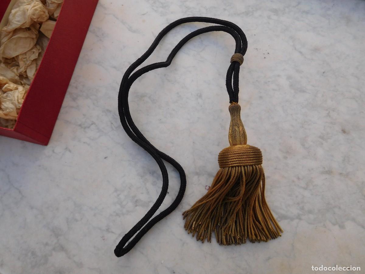Militaria: Antigua borla para espada - Foto 2