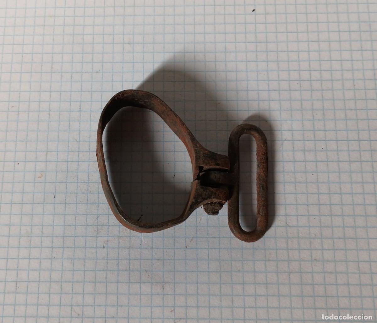 Militaria: Abrazadera de fusial - Foto 3