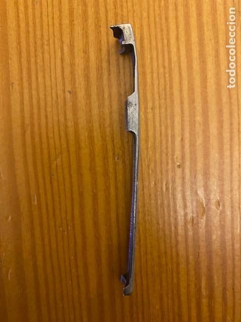 Militaria: U&ntilde;a Extactora Mauser Coru&ntilde;a - Foto 1