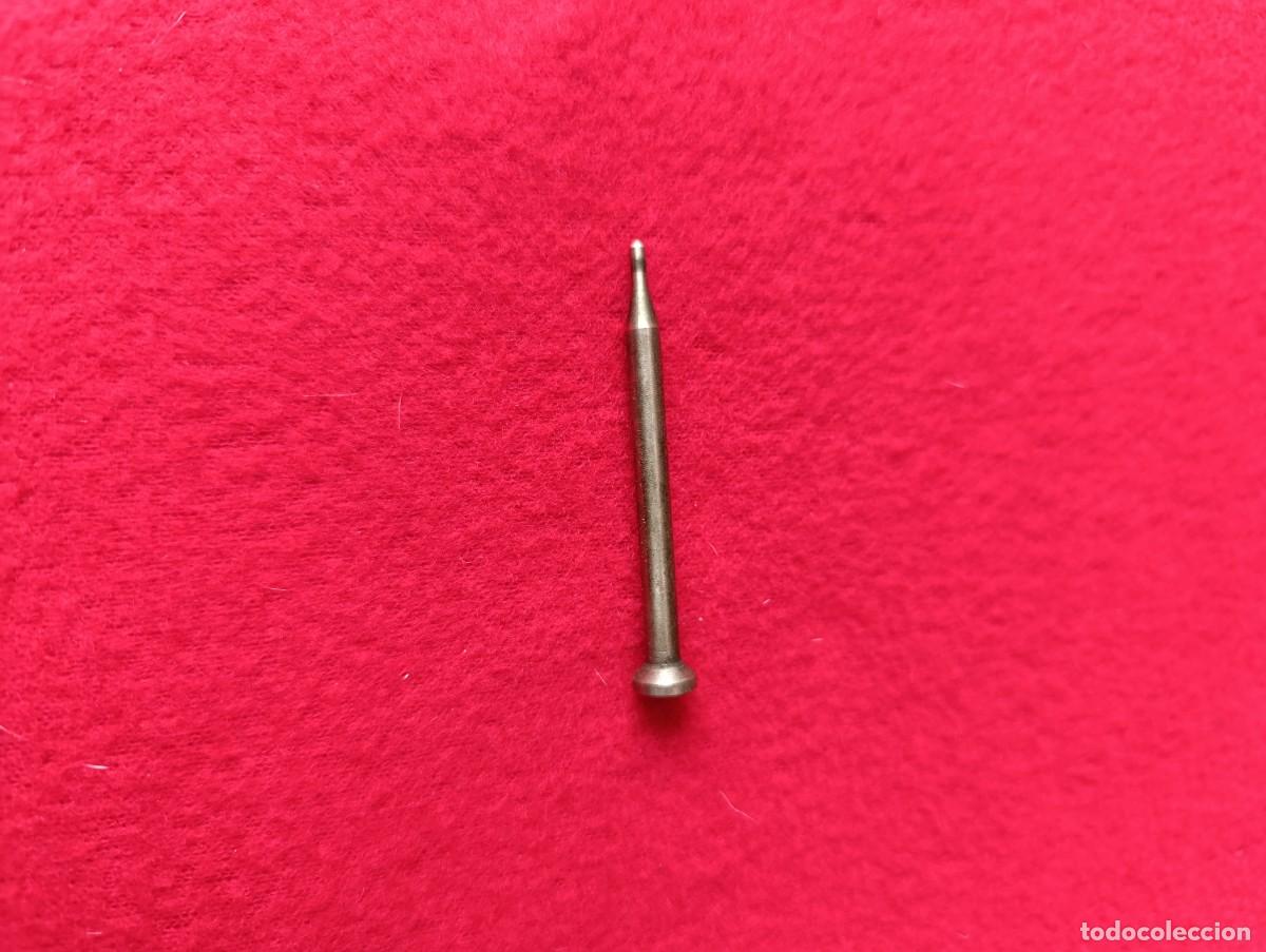 Militaria: aguja Tallin aguja tallin