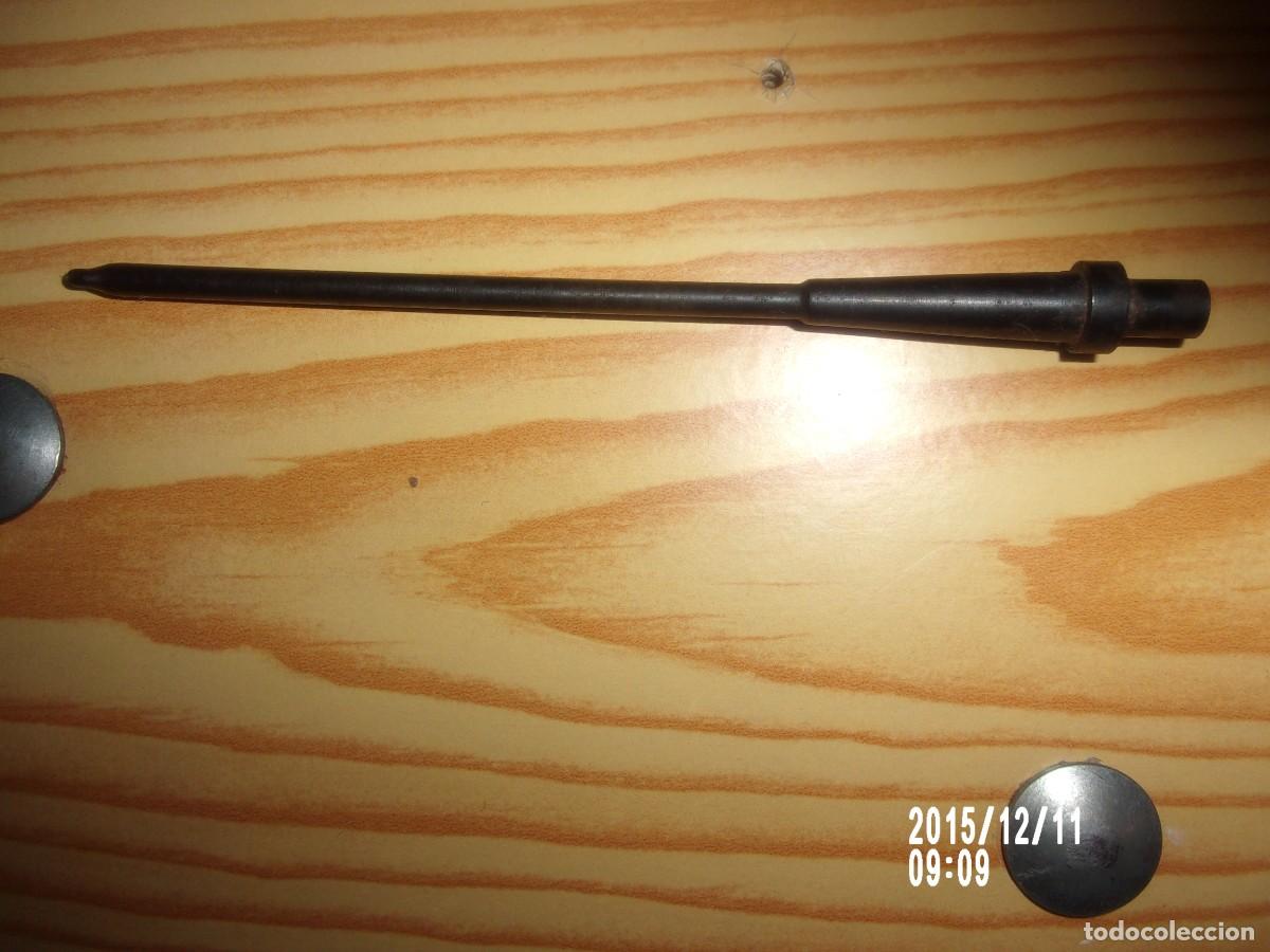 Militaria: AGUJA PERCUTORA PAR RIFLE ( nose el modelo )