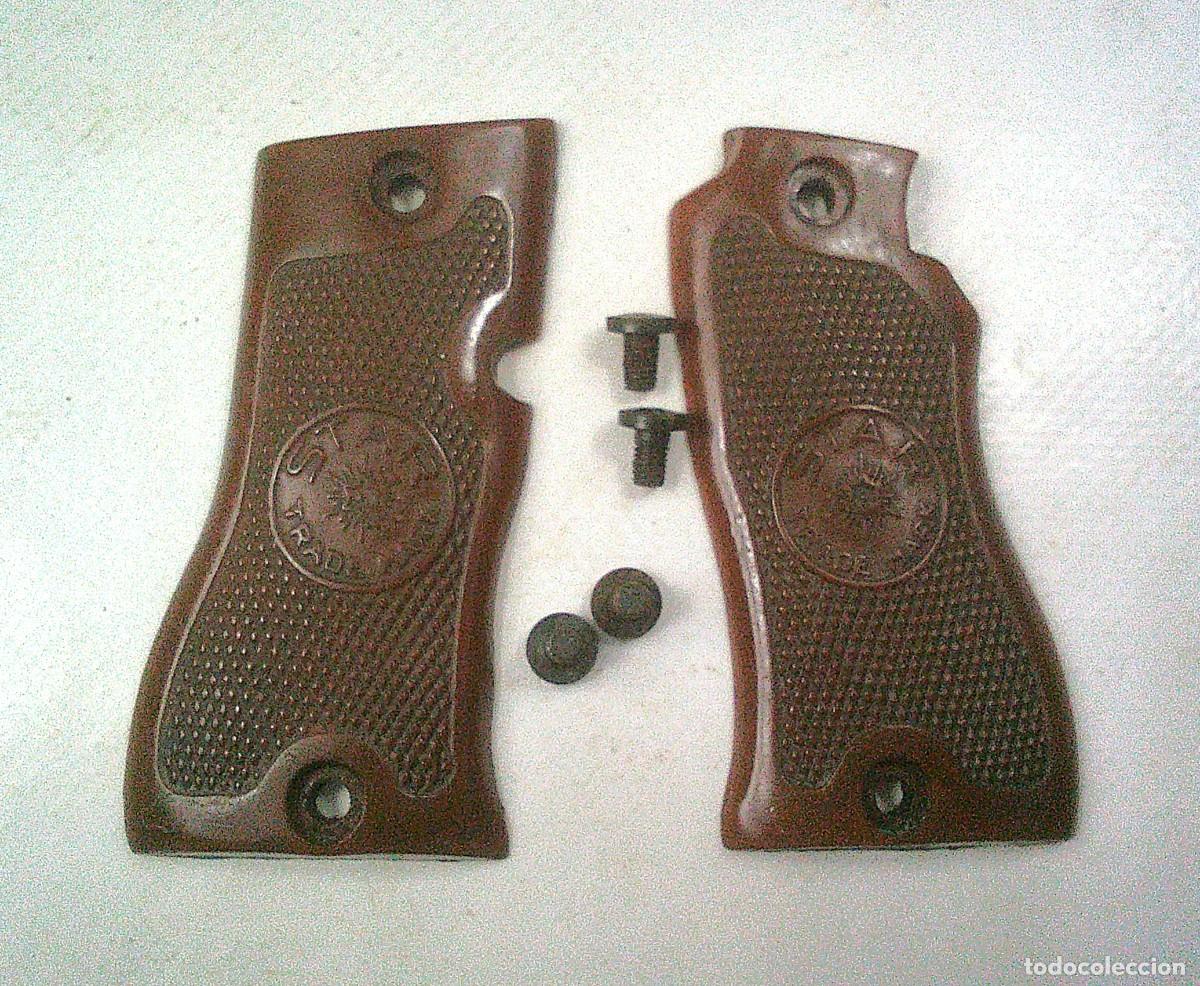 Militaria: CACHAS DE LA PISTOLA STAR DK DKL 9 MM CORTO 9 MM C CON CUATRO TORNILLOS ORIGINALES
