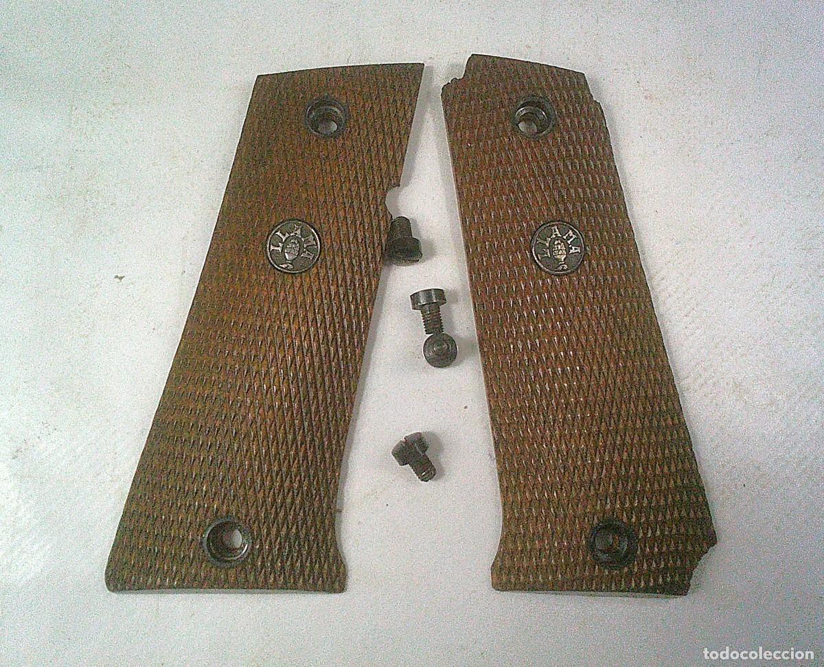 Militaria: CACHAS DE LA PISTOLA LLAMA 9 MM P 9 MM PARABELLUM CON CUATRO TORNILLOS ORIGINALES