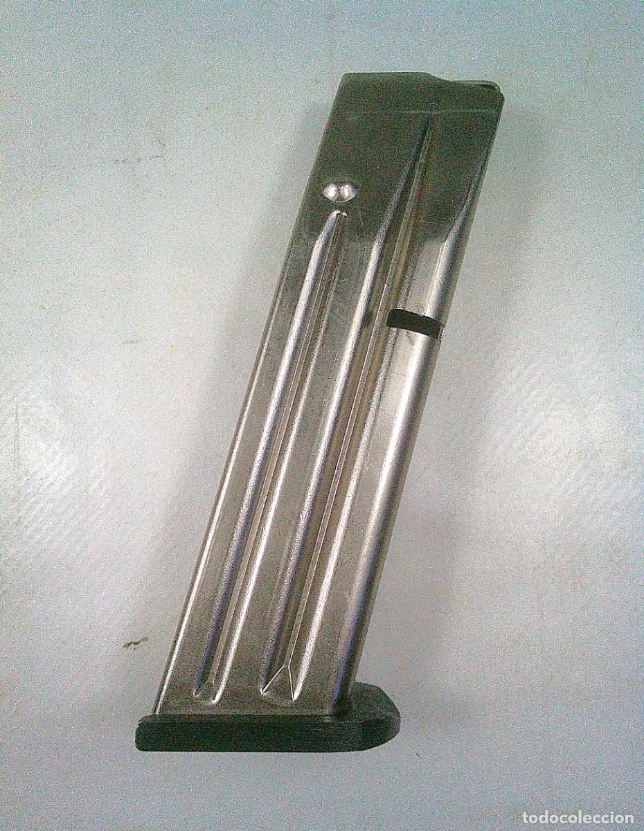Militaria: CARGADOR DE LA PISTOLA BERETTA 81 FS 7,65 MM CON MARCAJES CROMADO