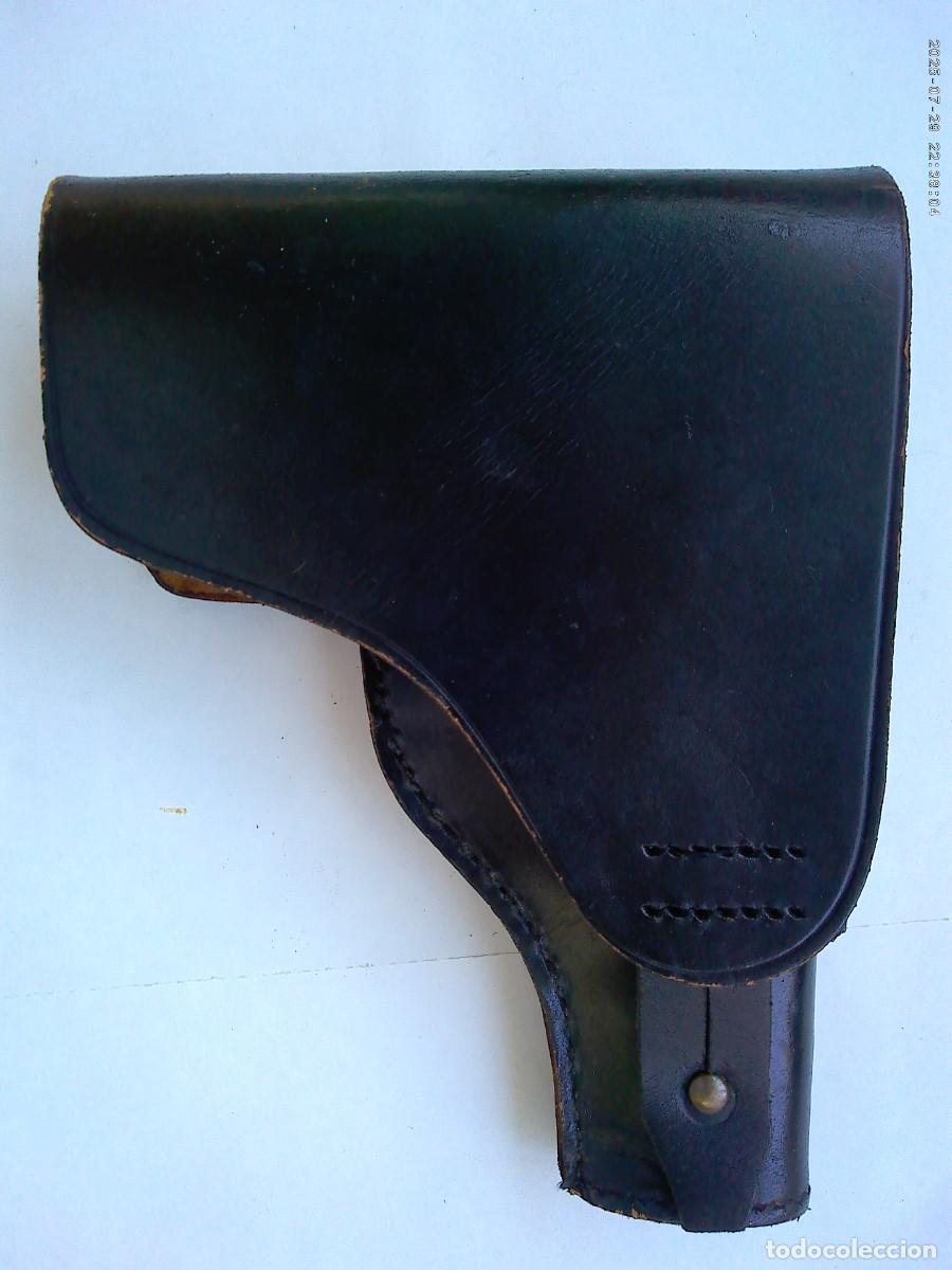 Militaria: POLICIA ARMADA - GUARDIA CIVIL : VIEJA FUNDA DE PISTOLA PARA EL 9 MM , CON PORTACARGADOR
