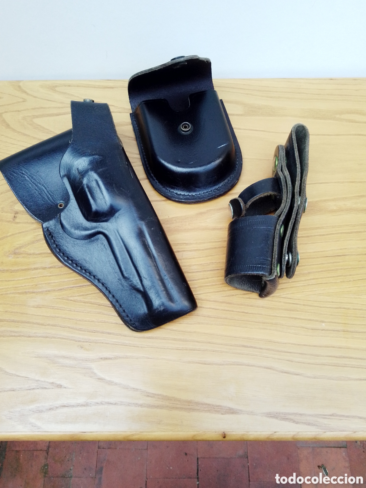 Militaria: FUNDAS DE REVOLVER Y PISTOLA MAS PORTATOLETE