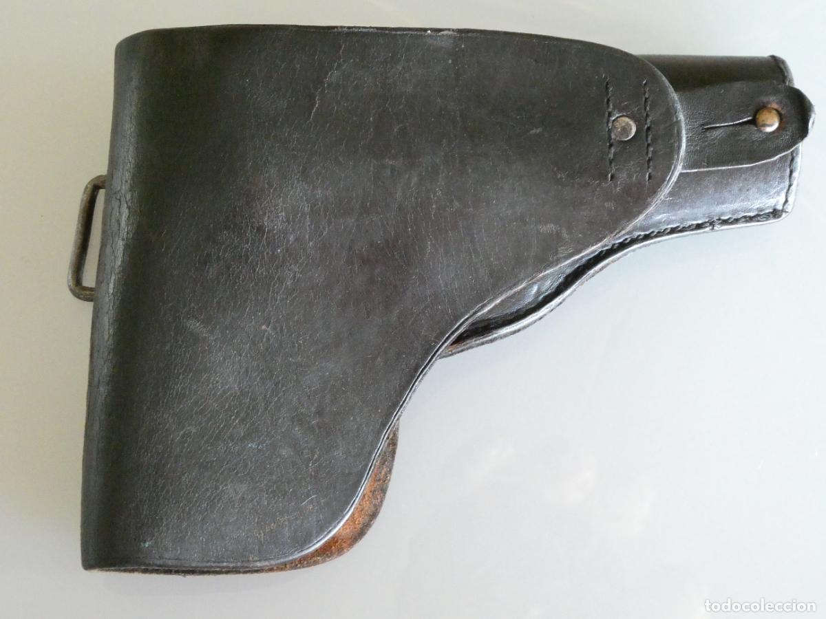 Militaria: ANTIGUA PISTOLERA MILITAR POLICIAL. CUERO NEGRO CON PORTACARGADOR. 20X15CM. 220GR