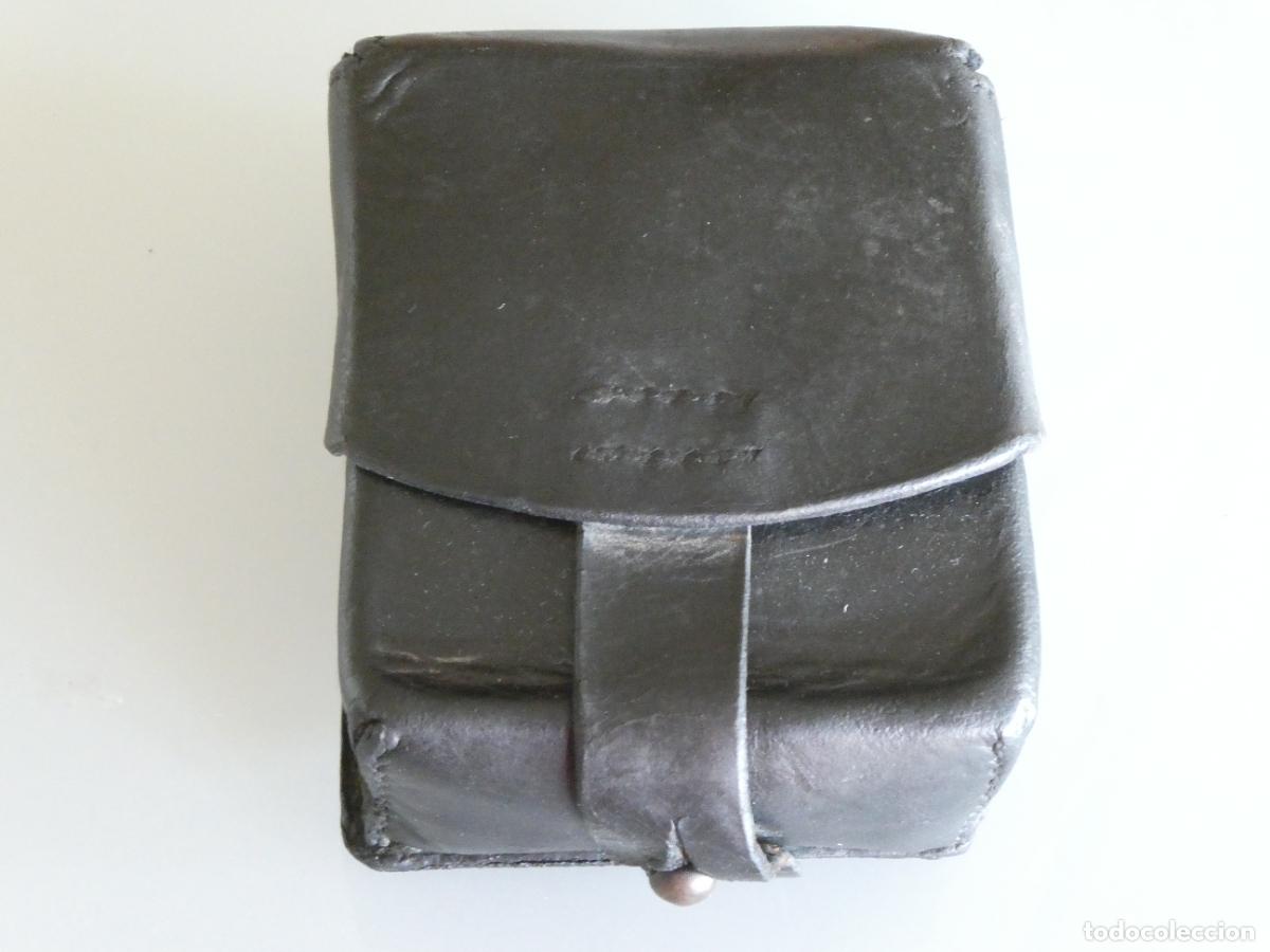 Militaria: CARTUCHERA MILITAR. CUERO NEGRO. LEGI&Oacute;N GUARDIA CIVIL. 8,5X8X4,5CM. 100GR