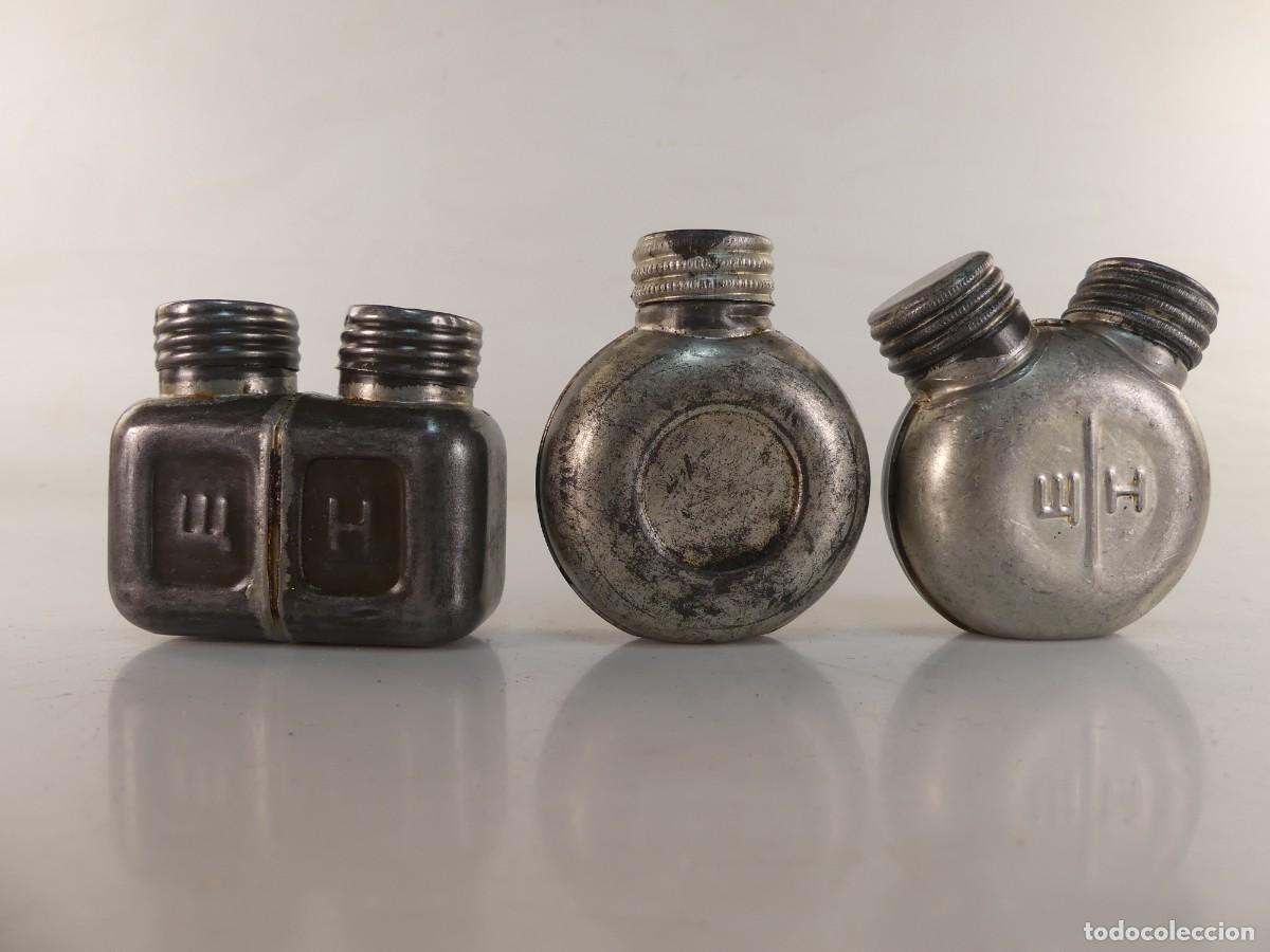 Militaria: Lote de Tres Antiguas Aceiteras Limpieza Armas Ej&eacute;rcito Ruso Guerra USSR AK-47