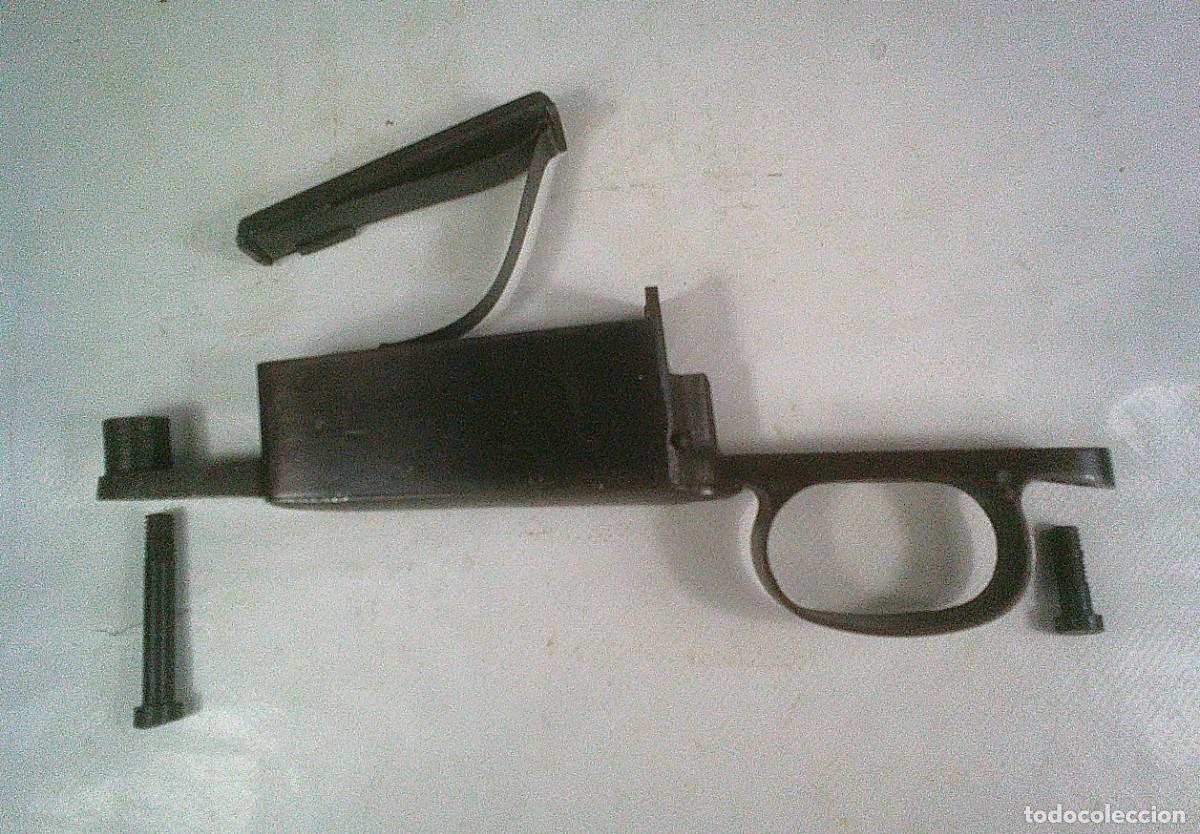 Militaria: GUARDAMONTE, DEPOSITO, MUELLE Y TEJA CON LOS DOS TORNILLOS DEL MOSQUETON OVIEDO 1916